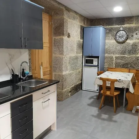 A Casa De Reza 1 Apartment Ourense